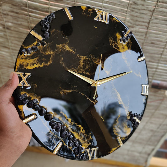 Gold Black resin clock